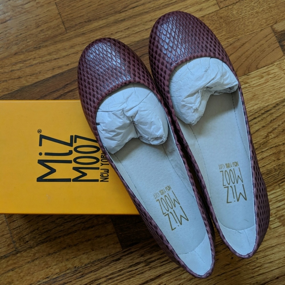 New Miz Mooz Phaedra Wine Leather Ballet Flats
